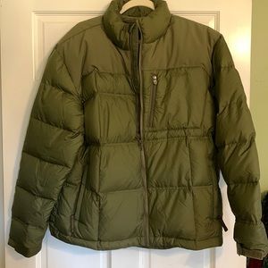 Cabela’s Size Large 650 down zip up puffer Jacket
